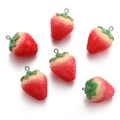 Set di sei ciondoli a fragola in resina realistica con anelli metallici per gioielli fai da te - Grande fragola realistica/5,9g