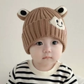 Cozy knit baby winter hat in brown with cute frog eyes and cartoon smiley face - Smiling Frog - Khaki