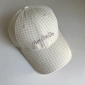 Dettaglio cappello a quadretti con ricamo Nami Surf Club su tessuto di cotone - M (56-58cm) / Giallo