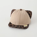 Dettaglio del cappellino da neonato con orecchie leopardate e trama in tessuto di cotone - 50cm (1-3 anni) / Cachi