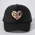 Détail de la casquette trucker noire avec filet et motif graphique cœur Peace coloré - Taille unique / Noir