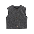 Dettaglio di un gilet in tweed grigio con tre bottoni dorati decorativi sul davanti - Taglia S / Top / Grigio