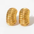 Polished 18K gold-plated stainless steel spiral hoop earrings with croissant texture - Croissant Ribbed Style (KDE1956) / Gold