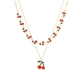Collier double épaisseur doré en acier inoxydable avec pendentifs cerises rouges sur fond blanc - Collier Double Couche Multi-Cerises (5#)