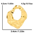 Dimensiones y peso detallados para el colgante irregular vintage de acero inoxidable 304 - Dorado