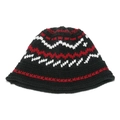 Détail du motif à vagues Fair Isle sur le chapeau bob en tricot noir avec protège-oreilles - M (56-58cm) / Noir