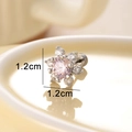 Orecchino a fiore di cuore rosa in acciaio titanio argento con misura di 1,2 cm - 1.2cm / Rosa Chiaro (1 Pezzo)