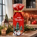 Funda roja para botella de vino navideña con personajes y Merry Christmas - Tres Personajes Árbol Verde