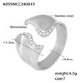 Anello a onda irregolare con strass e placcatura in oro 18k su acciaio inossidabile - US 7 / Aperto Regolabile / Color Acciaio