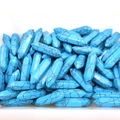 Zeshoekige turquoise kristallen pijlers met zwarte aders voor yoga sieraden maken - Turkoois