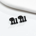 Gothic Ohrstecker Zahl 11 aus schwarzem mattem Edelstahl für einen modernen Look - 111 Schwarz