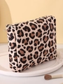 Pochette trucchi leopardata con zip su piatto decorativo e pennello per il trucco - Leopardo Beige