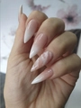 Detalle de uñas postizas stiletto largas con diseño de mármol blanco y degradado - Tipo de Pegamento / Estilo de Mármol Degradado (CJCY-117)