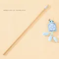 Bacchetta in legno per gatti con tartaruga blu di peluche e morbide palline - Piccola Tartaruga Blu