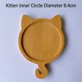 Cat-shaped bamboo coaster with 8.4cm inner diameter and natural wood grain finish - The Kitten's Internal Opening Is 8.5 Cm.