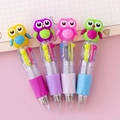 Set di quattro mini penne a sfera multicolore con gufi a fumetti e impugnatura morbida - Penna a 4 colori Gufo