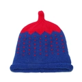 Détail d'un bonnet tricoté pour enfants rouge et bleu avec motifs de cœur - M (52-54cm) / Bleu royal