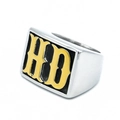 Detail of two-tone stainless steel signet ring with gold HD letters and black texture - Two-tone Gold HD