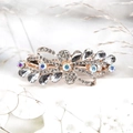 Barrette à cheveux dorée avec strass boréale et cristaux gris étincelants - Fleurs abondantes / Blanc Frais