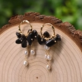 Vintage gold hoop earrings featuring black stones and teardrop natural pearls - Black Agate