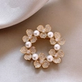 Elegant gold flower wreath brooch with white pearls and sparkling crystal inlay - 333# Circle