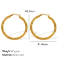 Boucles d'oreilles créoles torsadées dorées de 41mm en acier avec mesures détaillées - Doré