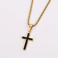 Detalle de una cadena dorada con colgante de cruz negra pulida para hombre y mujer - Con cadena / Dorado