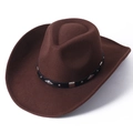 Vue de dessus d'un chapeau de cow-boy marron avec une bande noire cloutée en détail - M (56-58cm) / Café