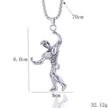 Collana con ciondolo bodybuilder argento con dettagli muscolosi e catena 70cm - Posa Estetica