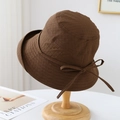 Détail d'un chapeau de soleil marron avec texture à carreaux et nœud élégant - M(56-58cm) / Café
