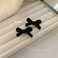 Coppia di mini fermagli per capelli a fiocco in velluto nero da 2,6 cm per uno stile elegante - Piccola Clip a Becco d'Anatra con Fiocco Floccato-2.6cm / Nero