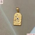 Detailansicht goldener Herz-Bogen-Anhänger mit blauem Zirkon Auge, Größe 10,4x18,8 mm - Stil B-Sonne Stern Rechteck