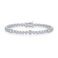 Macro shot of S925 sterling silver tennis bracelet with round-cut D color moissanite stones - 16.5cm (Figure-8 Clasp) / Moissanite 4.0+3.0mm (L13871)