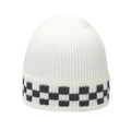 Winter-Strickmütze in Weiß mit schwarz-weißem Schachbrettmuster am Umschlagrand - M (56-58cm) / Weiß