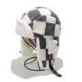 Gorro de aviador con estampado de damero blanco y negro y forro cálido de borreguito - M (56-58cm) / Gris