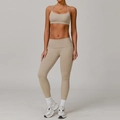 Ensemble de yoga beige cintré comprenant un soutien-gorge de sport et un legging - S / Ensemble Brassière et Legging Couleur Lin