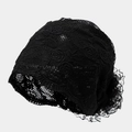 Détail du motif rose sur ce bonnet ajouré respirant en dentelle noire de haute qualité - M (56-58cm) / Noir