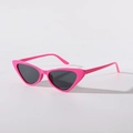 Chic cat eye sunglasses with bright pink frames and dark gray lenses for women - Rose Red Frame Grey Lens
