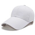 Klassische weiße Baseballkappe mit Sport-Etikett und langer Krempe für Outdoor - Verstellbar / Weißer Stil mit Metalletikett