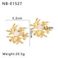 Boucles d'oreilles branche de corail doré avec perle blanche et finition en or 18K - Style Branche de Corail (NB-E1527) / Or 18K