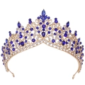 Dettaglio corona da sposa dorata con cristalli scintillanti blu navy e pietre chiare - KC Oro Strass Chiaro e Blu