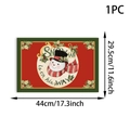 Detail van een kerstplacemat met sneeuwpop in rood en groen, afmeting 44x29,5 cm - 1 Stuk