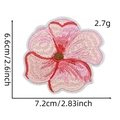 Dettaglio della toppa ricamata a fiore rosa con misure precise e trama del tessuto fine - Toppa Fata 1# (Fiore)