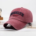 Berretto vintage bordeaux in cotone lavato con ricamo Brooklyn 1947 blu di tendenza - Regolabile / Borgogna