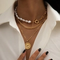 Three-layer gold necklace with pearls, cuban chain and vintage coin pendant detail - 06 Gold