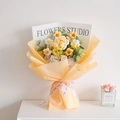 Handmade knitted flower bouquet with orange roses and sunflowers for Mother's Day - Gradient Yellow Rose