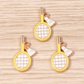 Détails des pendentifs de raquette de badminton jaune et volant sur fond de bois - Lot de 10 / Jaune