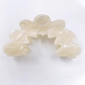 Pince à cheveux élégante en acrylique marbré crème avec un design de nuage brillant - Blanc de Soja
