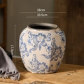 Blau-weiße florale Keramikvase mit Eis-Crackle-Glasur und Maßangaben auf dem Bild - A084 Blau und Weiß Eis Riss Weithals Vase