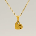 Collana cuore placcata oro 18k con lettera Q traforata e pendente in zircone lucido - Lettera Q